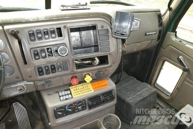 Mack CXN612 Chassier
