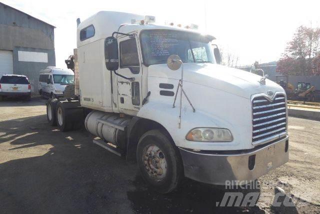 Mack CXN613 Dragbilar