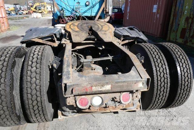 Mack CXN613 Chassier