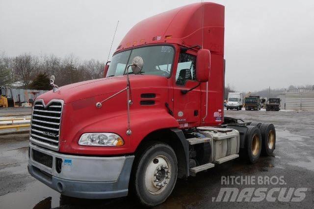 Mack CXU613 Chassier