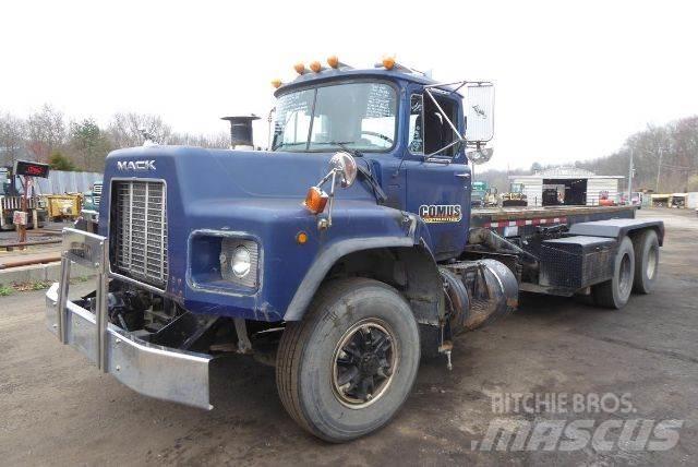 Mack RB688S Växelflak-/Containerbilar