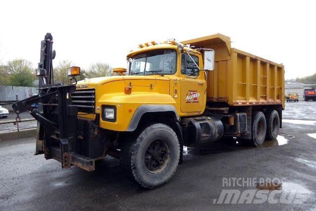 Mack RD690S Tippbilar
