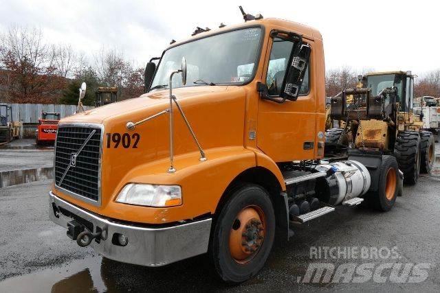 Volvo VNM42T Chassier