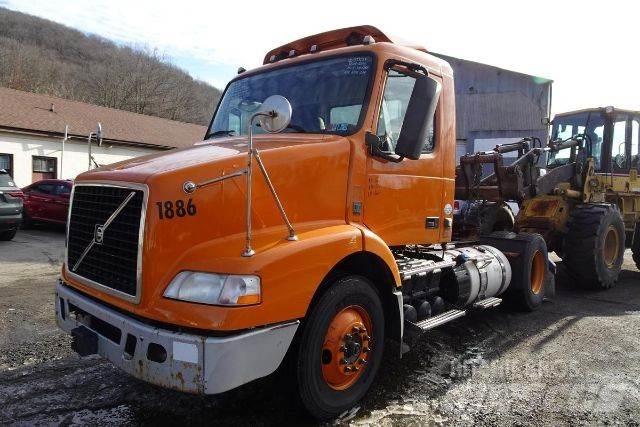 Volvo VNM42T Chassier
