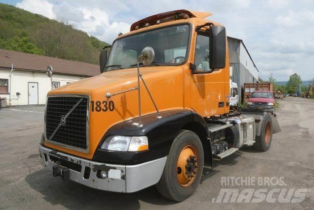 Volvo VNM42T Chassier