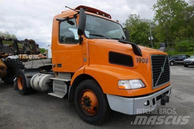Volvo VNM42T Chassier