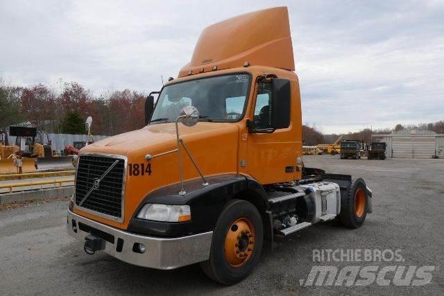 Volvo VNM42T Chassier