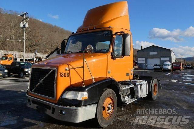 Volvo VNM42T Chassier