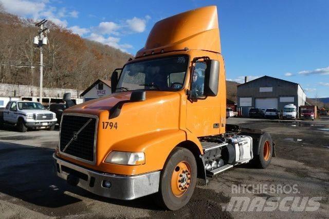 Volvo VNM42T Chassier