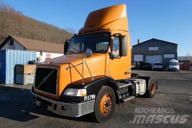 Volvo VNM42T Chassier