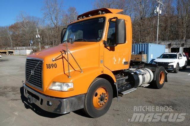 Volvo VNM42T Chassier