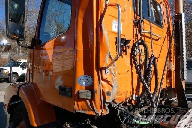 Volvo VNM42T Chassier