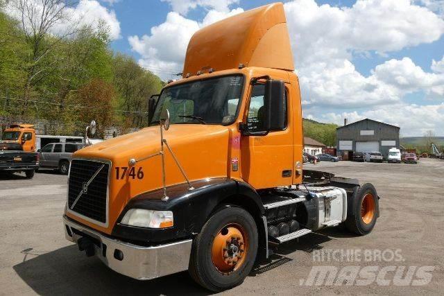 Volvo VNM42T Chassier