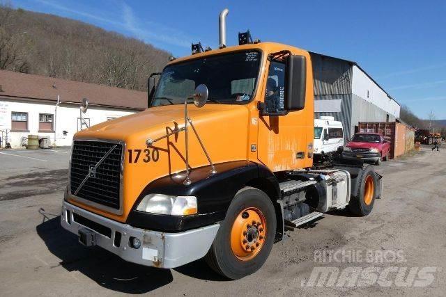 Volvo VNM42T Chassier
