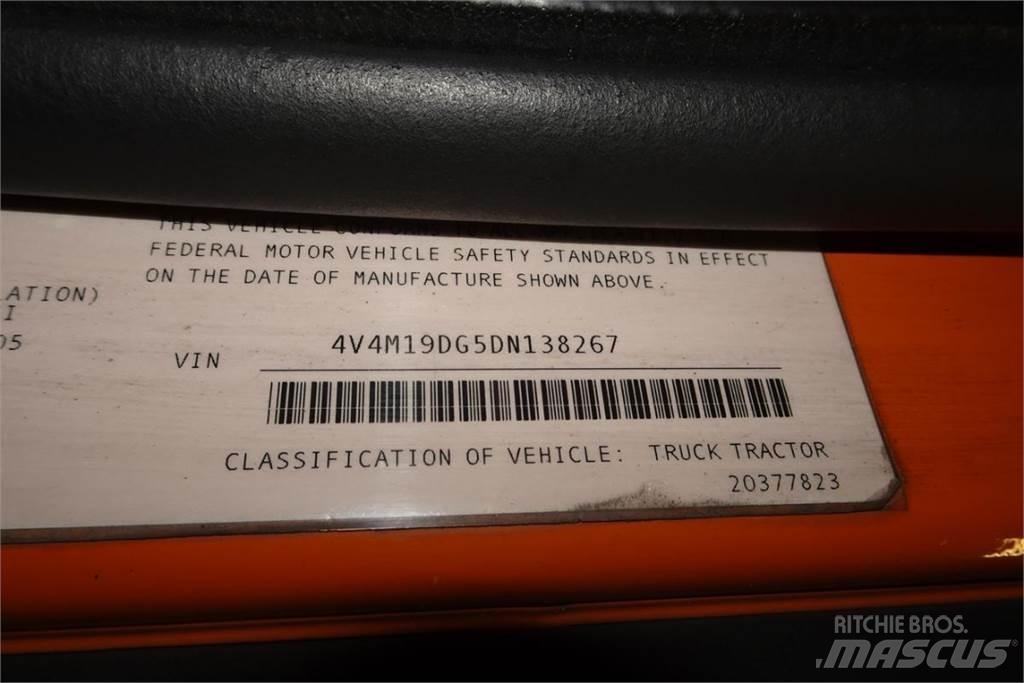 Volvo VNM42T Chassier