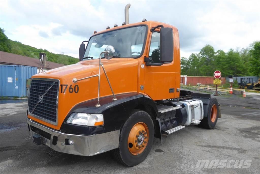 Volvo VNM42T Chassier