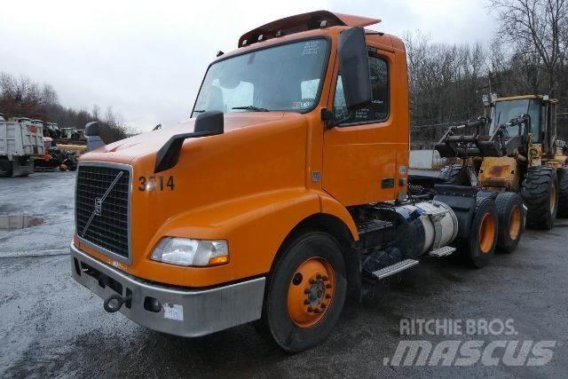 Volvo VNM64T Chassier