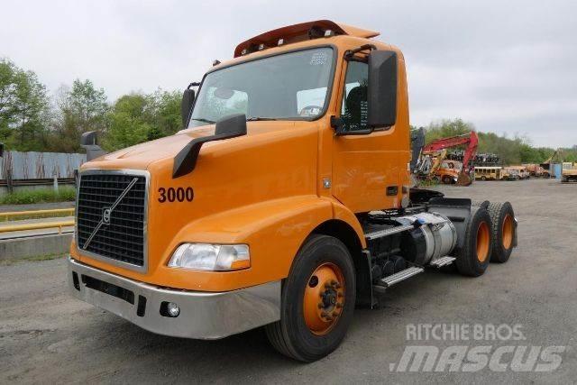 Volvo VNM64T Chassier