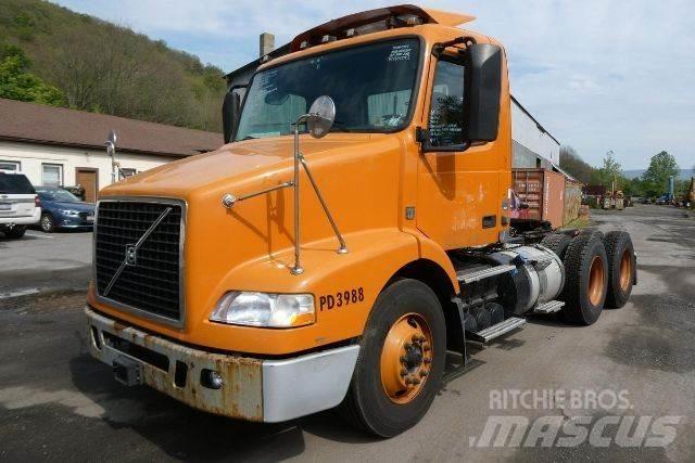Volvo VNM64T Chassier