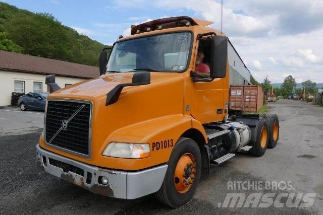 Volvo VNM64T Chassier