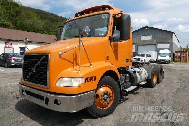 Volvo VNM64T Chassier