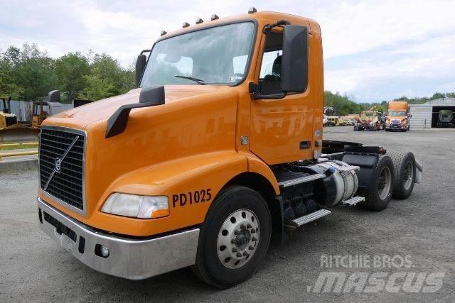 Volvo VNM64T Chassier