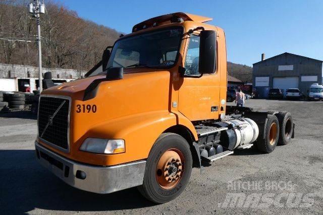 Volvo VNM64T Chassier