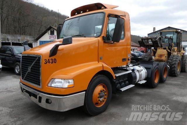 Volvo VNM64T Chassier