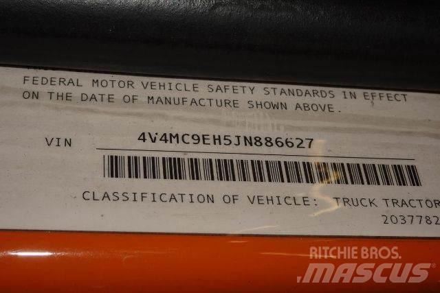 Volvo VNM64T Chassier