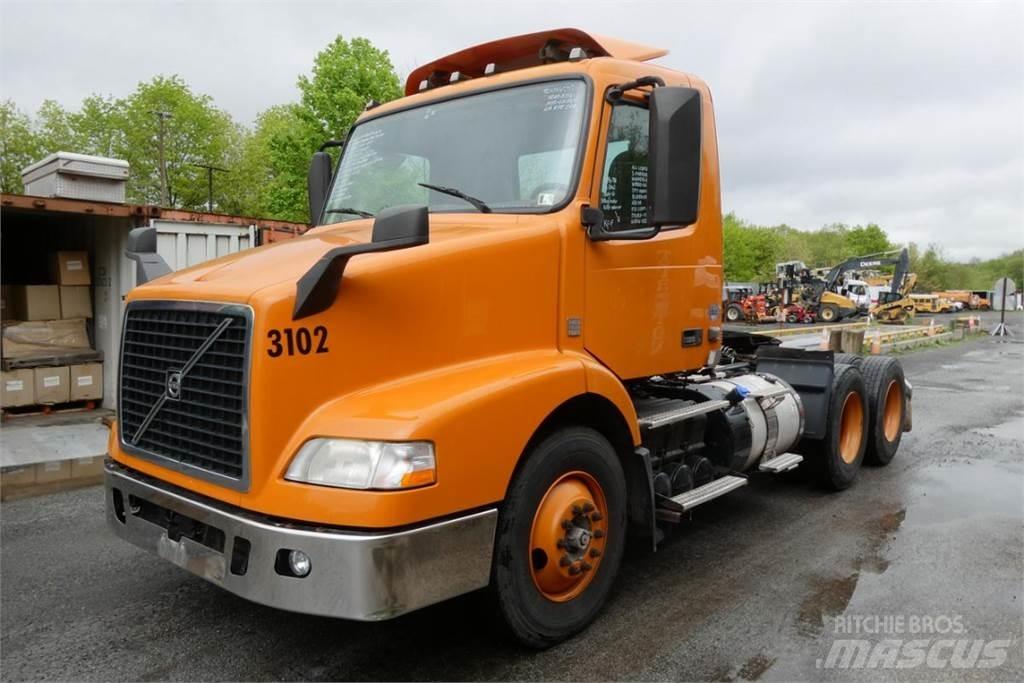 Volvo VNM64T Chassier