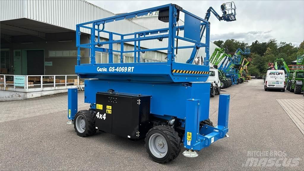 Genie GS-4069 RT Saxliftar