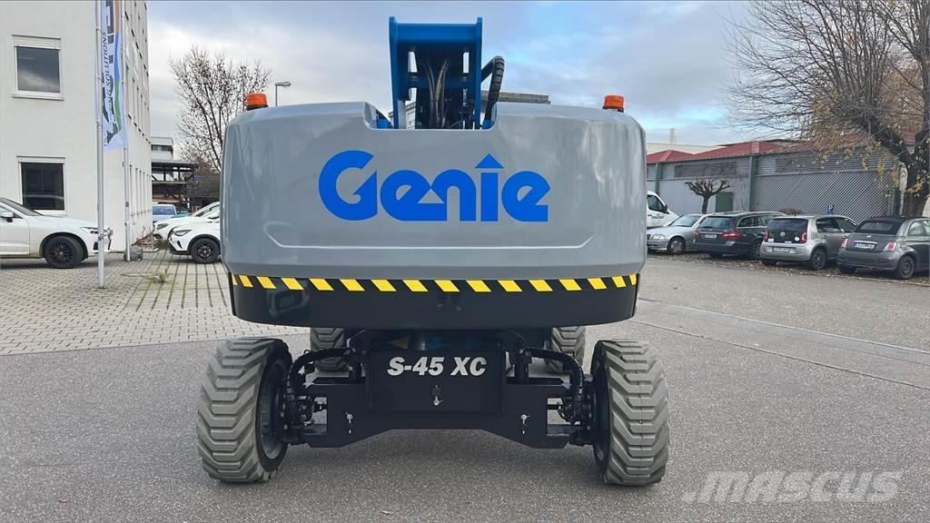 Genie S-45 XC Bomliftar
