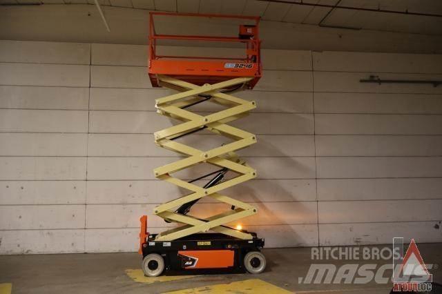 JLG 3246ES Bomliftar