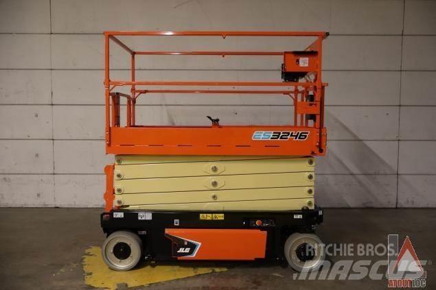 JLG 3246ES Bomliftar