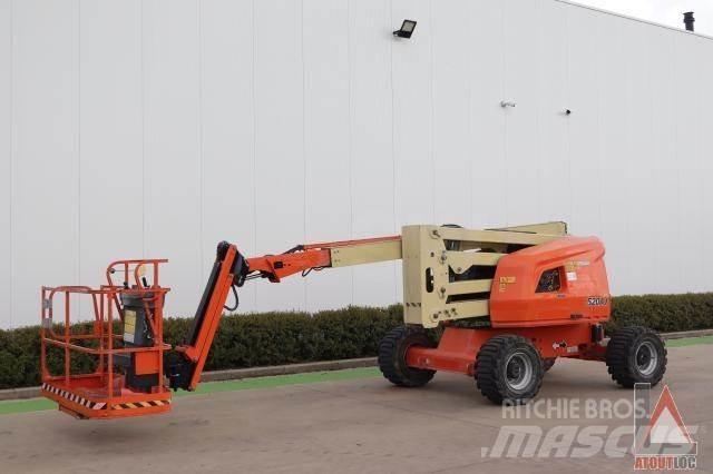 JLG 520AJ Bomliftar