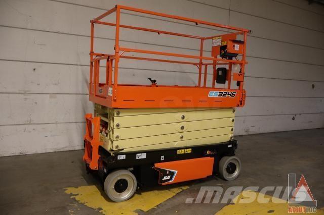 JLG ES3246 Bomliftar