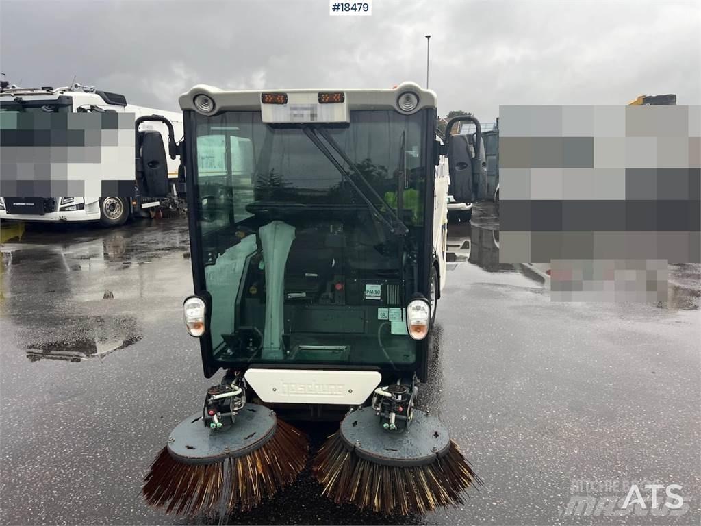 Boschung S2 sweeper Sopmaskiner