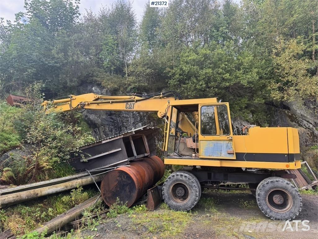 CAT 212B Hjulgrävare