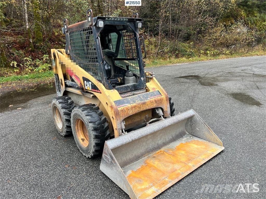 CAT 226 Kompaktlastare