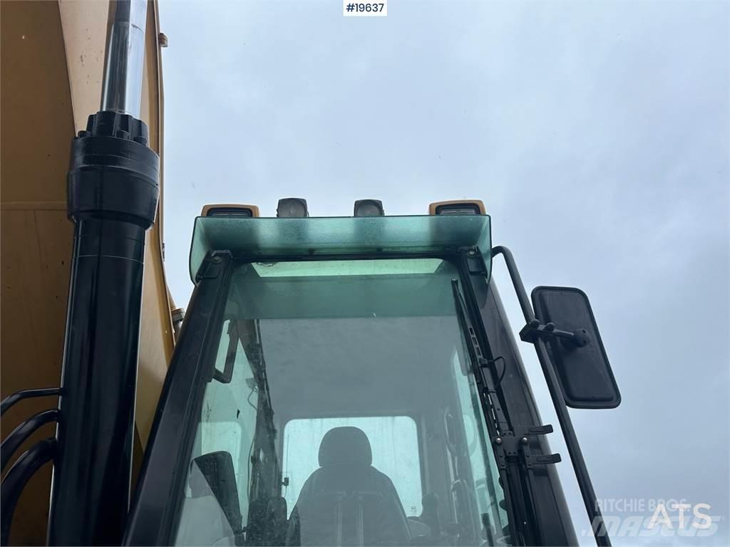 CAT 300D Bandgrävare