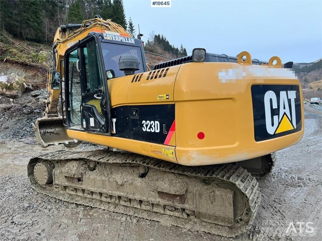 CAT 323D Bandgrävare