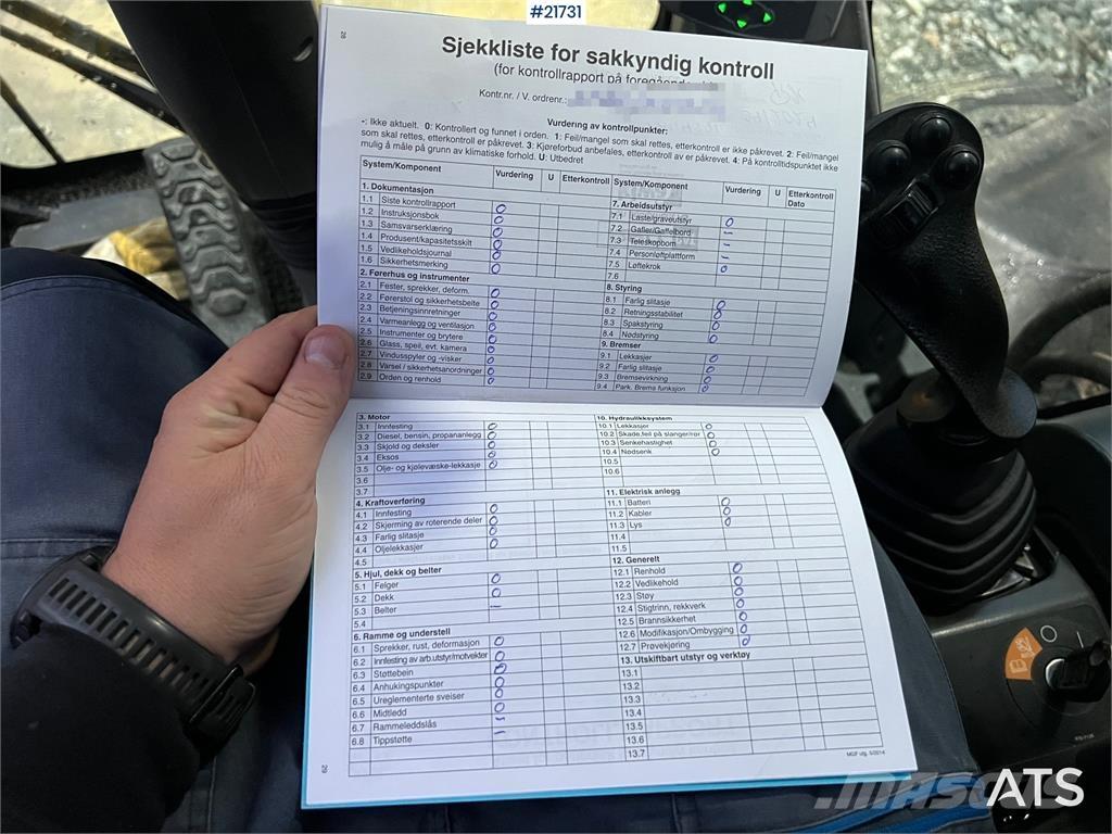 CAT M318F Hjulgrävare