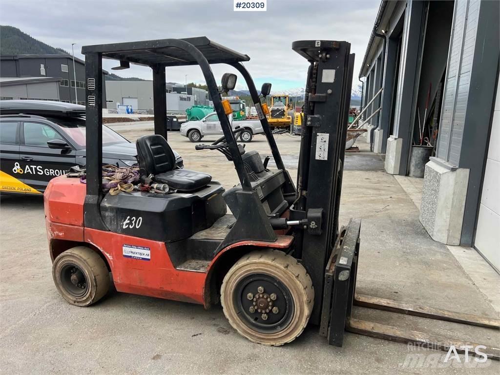  Gaffeltruck FG301 Övriga motviktstruckar