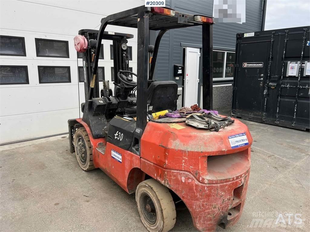  Gaffeltruck FG301 Övriga motviktstruckar