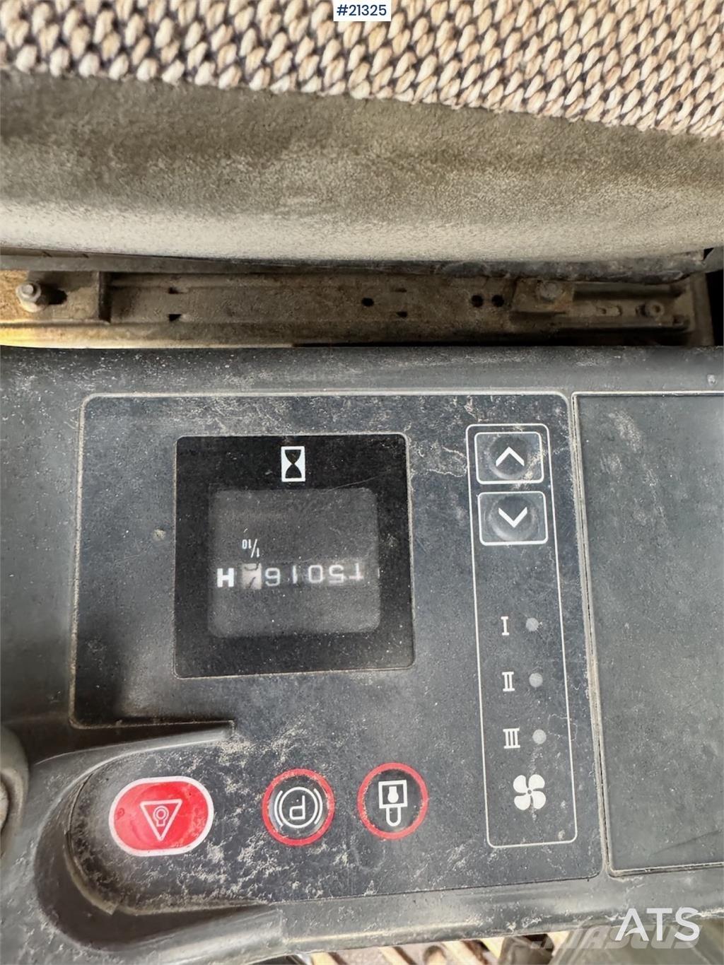 JCB JS200LC Bandgrävare