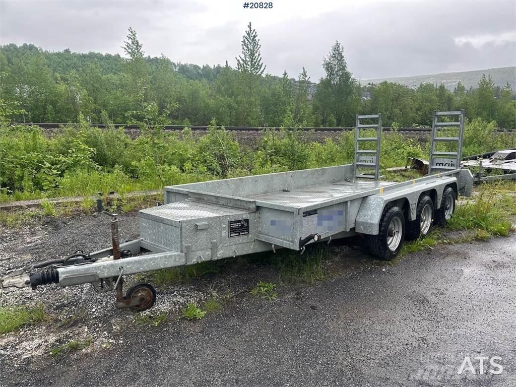 JPM Maskinhenger Maskintransporter