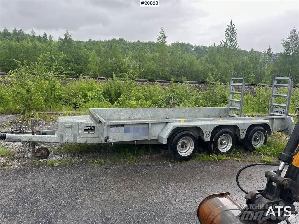 JPM Maskinhenger Maskintransporter