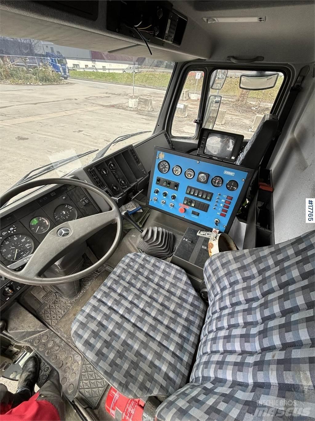 Mercedes-Benz 1824 Sopmaskiner