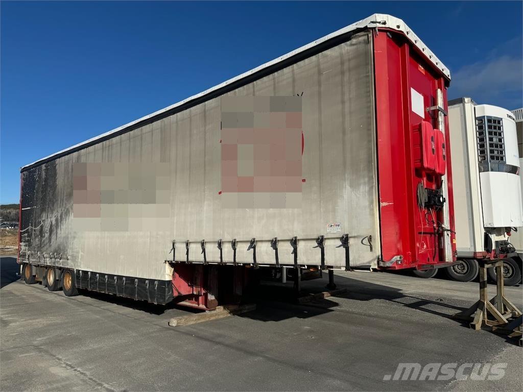 Pacton well trailer. Låg lastande semi trailer