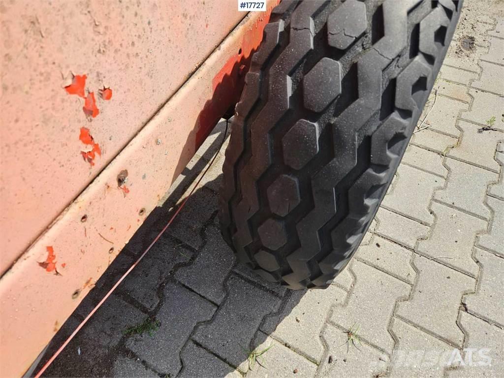 Agromet Z 224 Fyrkantspressar